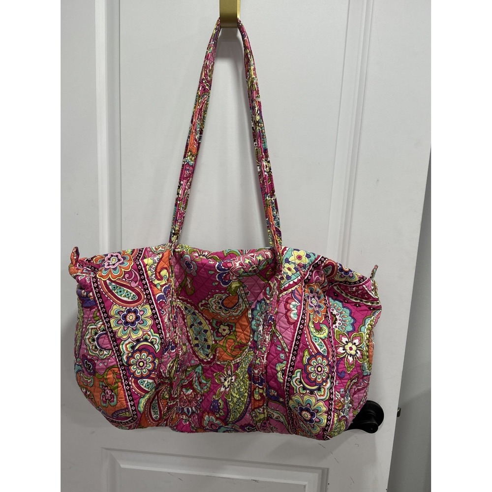Vera Bradley Large Quilted Duffel Travel Bag Pink Paisley Floral 22" EUC